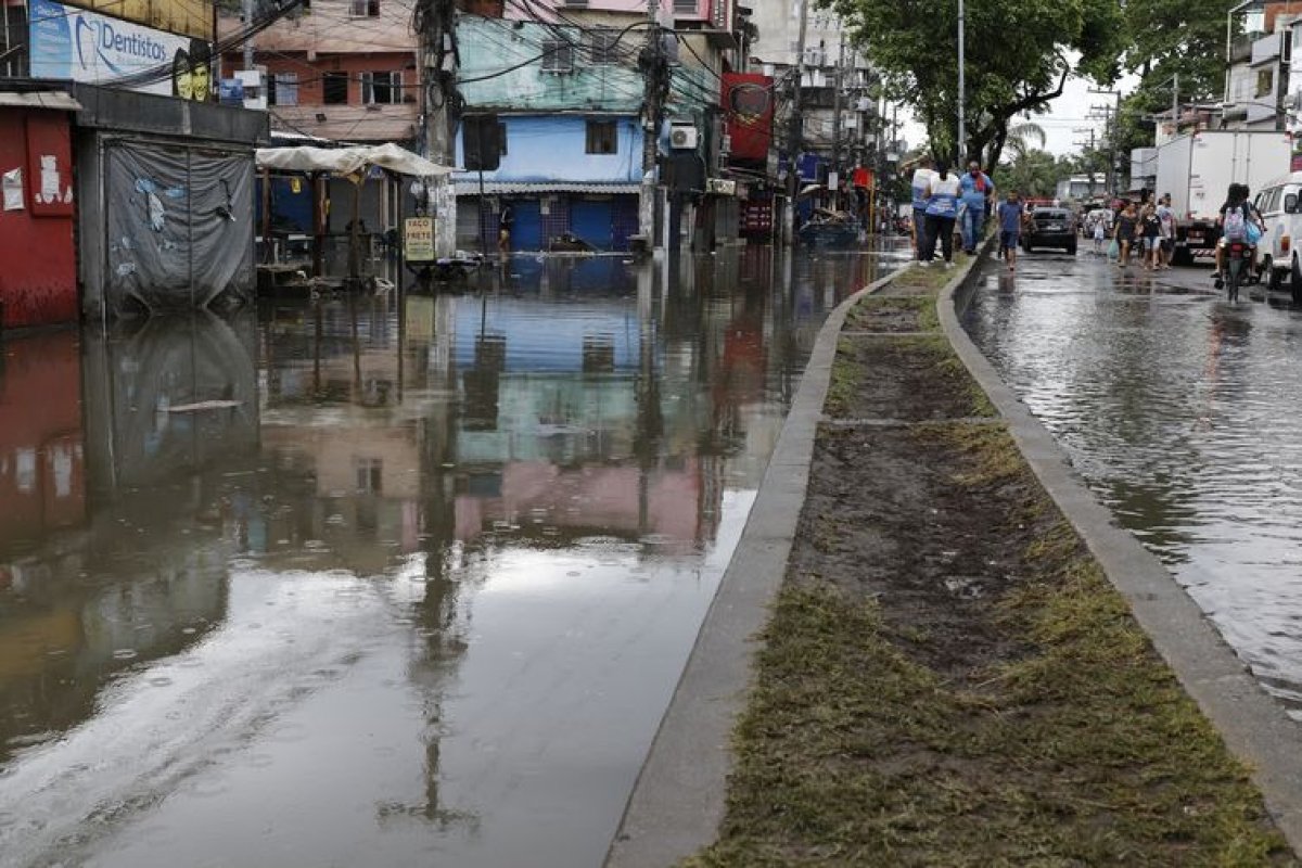 Inmet emite alerta de chuvas intensas para mais de 90 municípios da Bahia