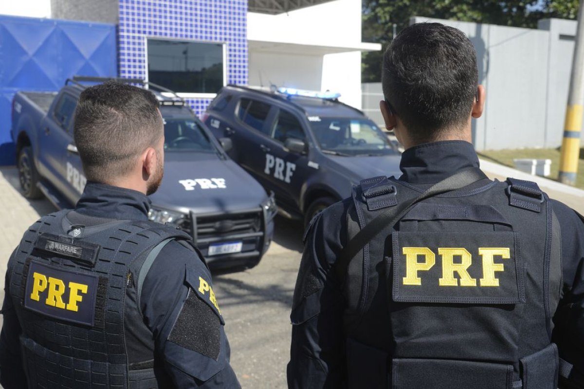Número de acidentes graves nas estradas caem durante o feriado 