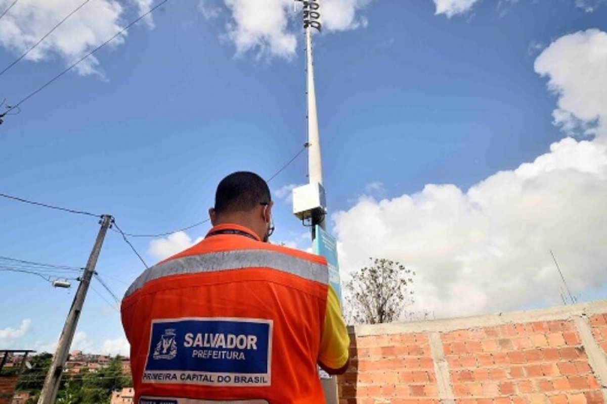 Prefeitura notifica supermercado do Cabula a ressarcir moradores após prejuízos causados por obra