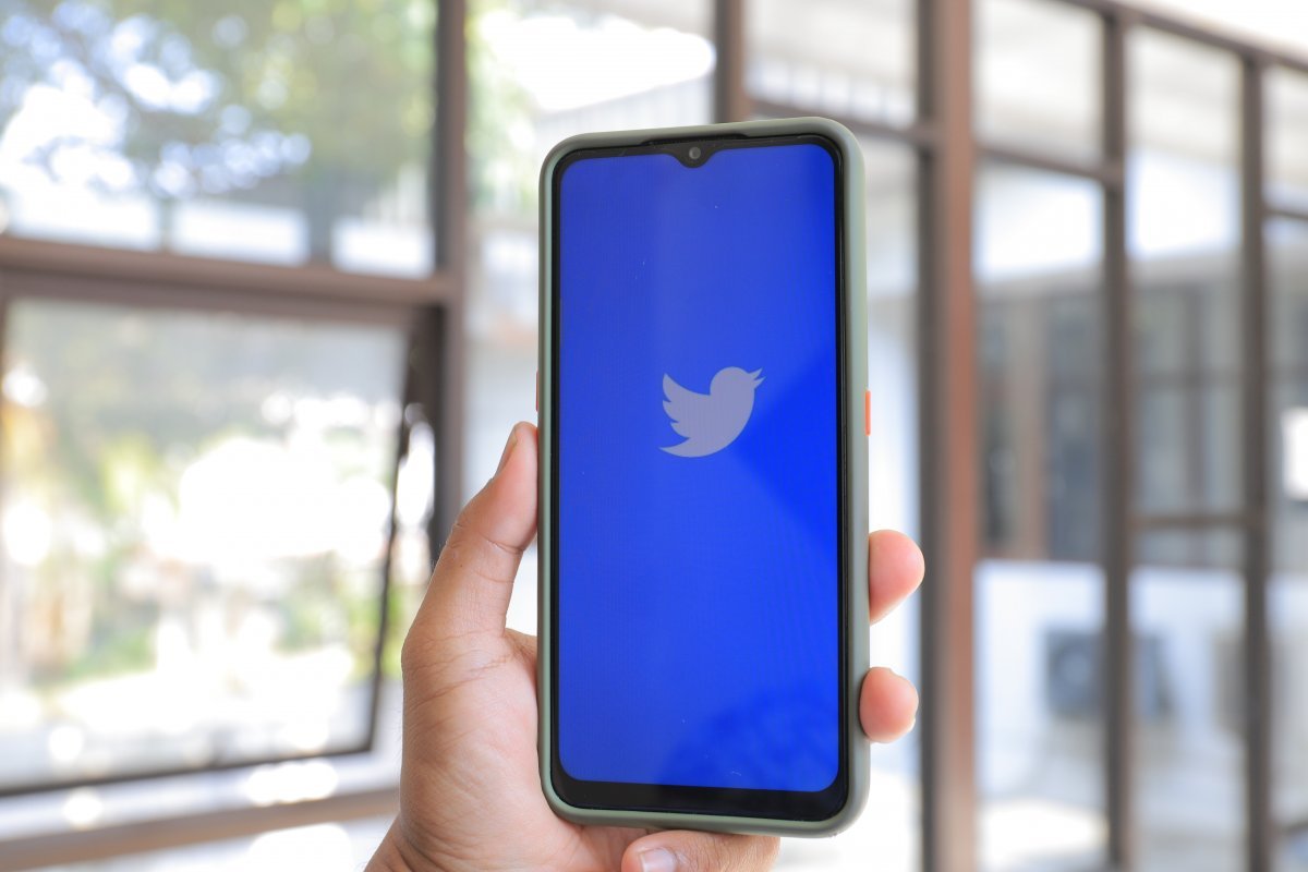 MPF pede explicações do Twitter sobre combate à transfobia na rede 