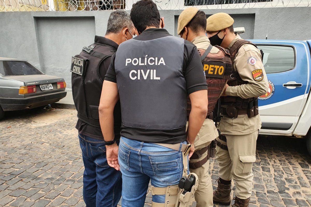 Polícia Civil cumpre 11 mandados em operação no interior da Bahia