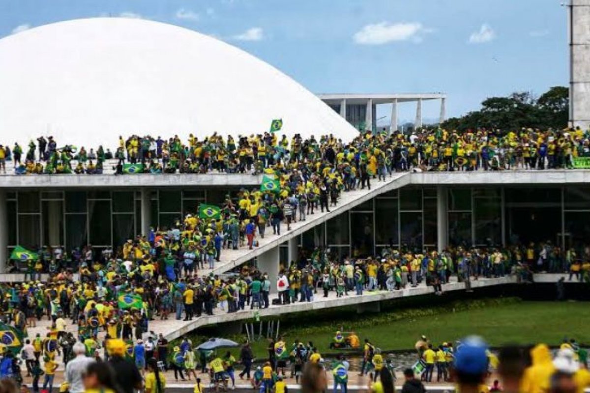 Governo Federal publica no DOU a exoneração de mais 59 servidores do GSI; confira lista