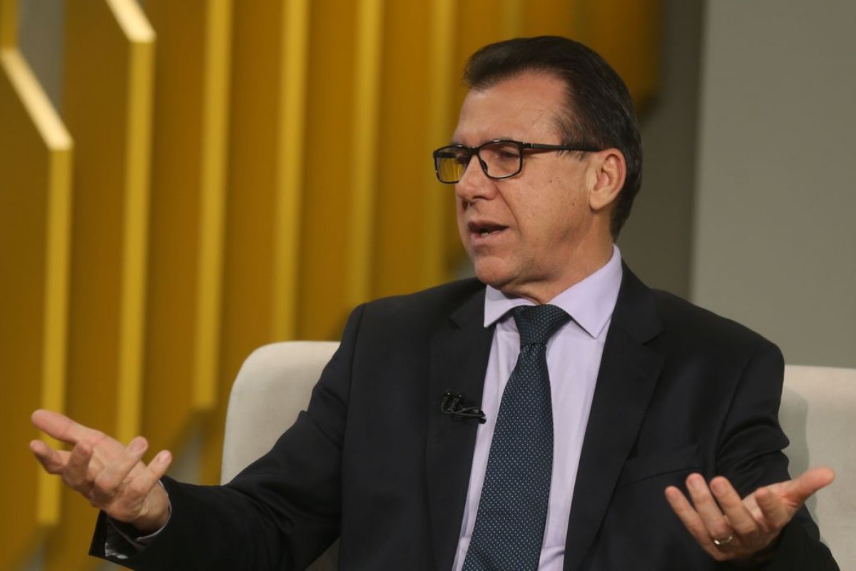Ministro do Trabalho afirma que taxa de desemprego deve cair até o fim do ano