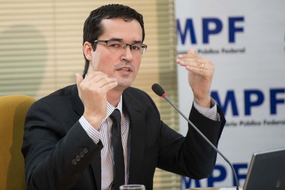 Deltan Dallagnol entra com ação indenizatória contra Gilmar Mendes