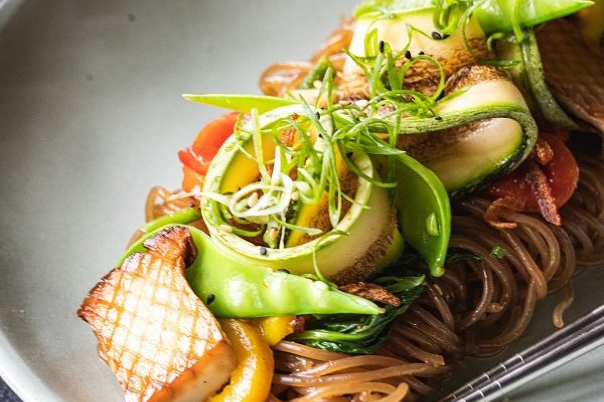 Referência na gastronomia coreana no Brasil, Komah aposta em tecnologia para gestão e crescimento dos negócios! 