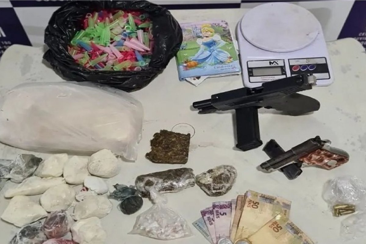 Polícia Militar apreende pistola e base de cocaína em Itabuna