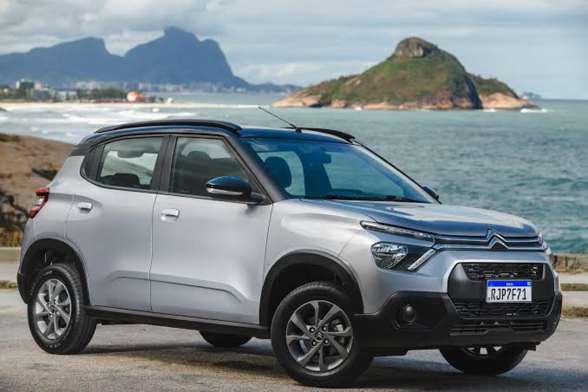 Com vendas em baixa, marcas anunciam promoções e descontos 