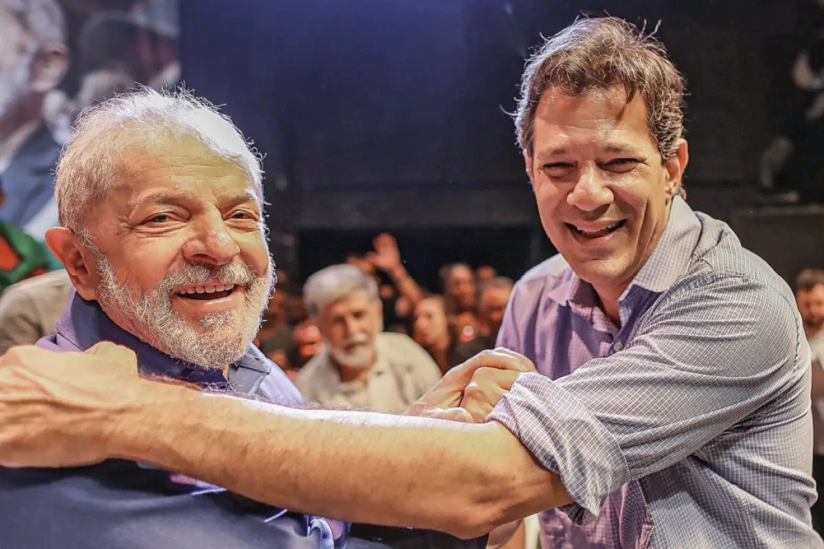Lula envia ao Congresso PL que beneficia governo em julgamentos do Carf; entenda