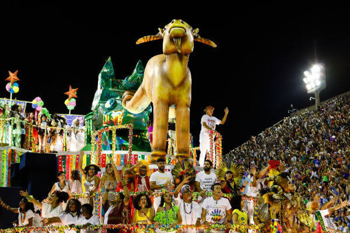 Escolas de samba são reconhecidas como manifestação cultural nacional 