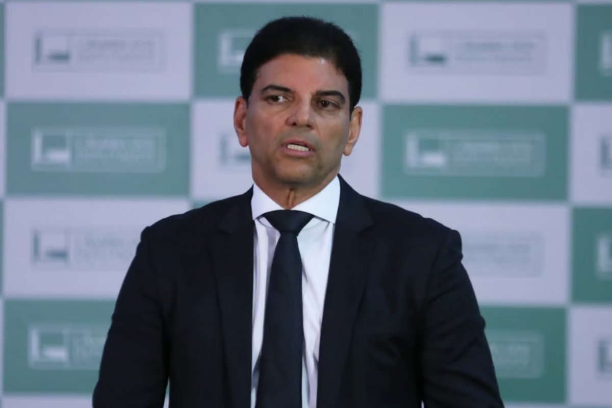 Votação da urgência do arcabouço fiscal deve acontecer na próxima semana, afirma relator