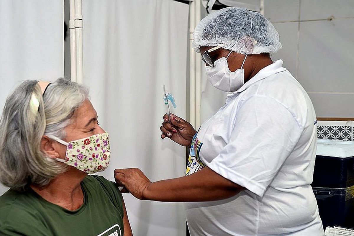 Confira a estratégia de vacinação da Covid-29 desta terça-feira (9) em Salvador
