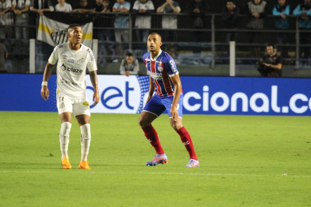 Bahia não vê a cor da bola e perde fácil para o Santos na Vila
