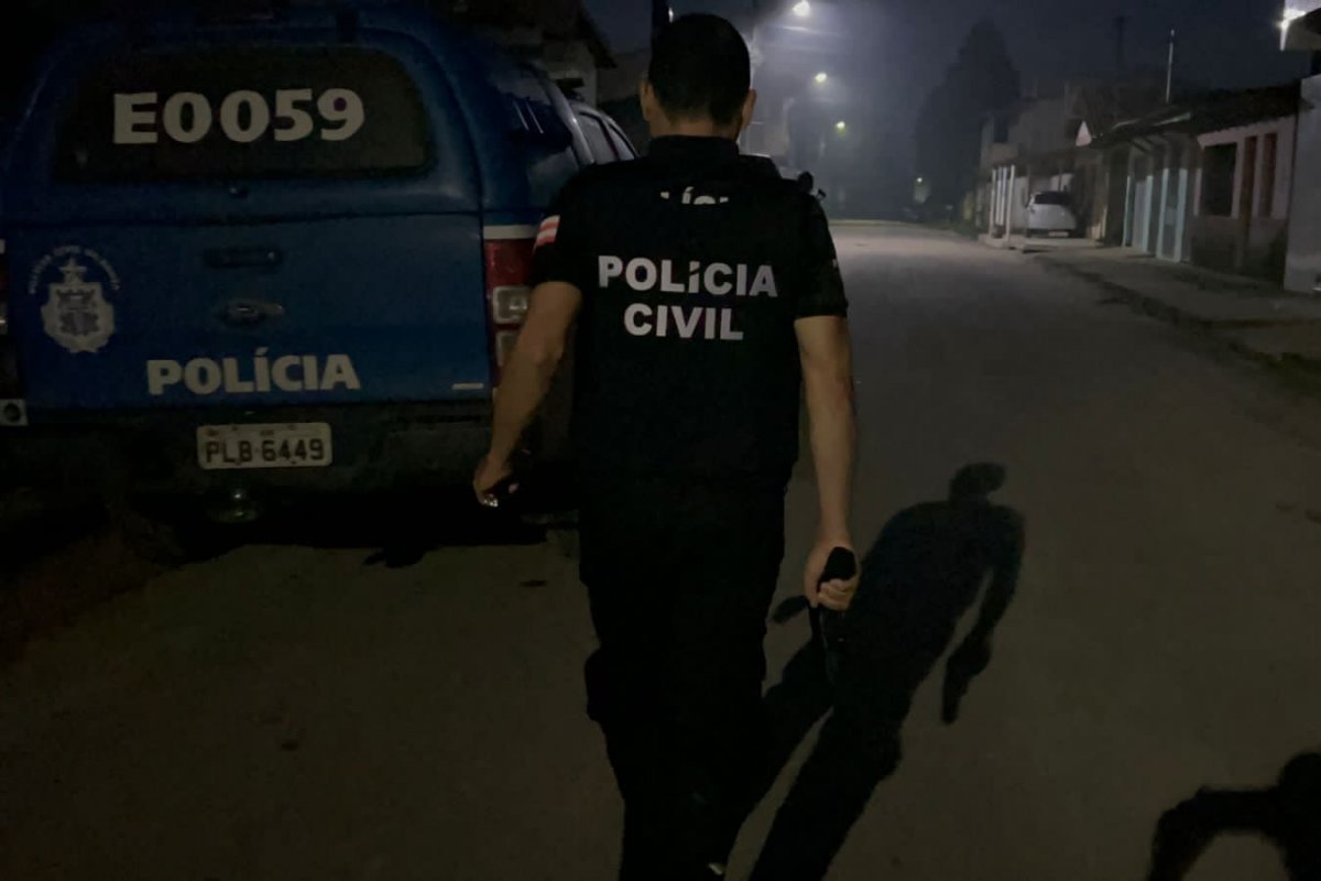 Professor acusado de assediar sexualmente alunas é preso em Quixabeira 