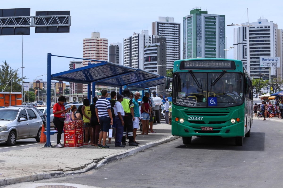 Semob faz operação de transporte especial para jogo entre Bahia e Flamengo 