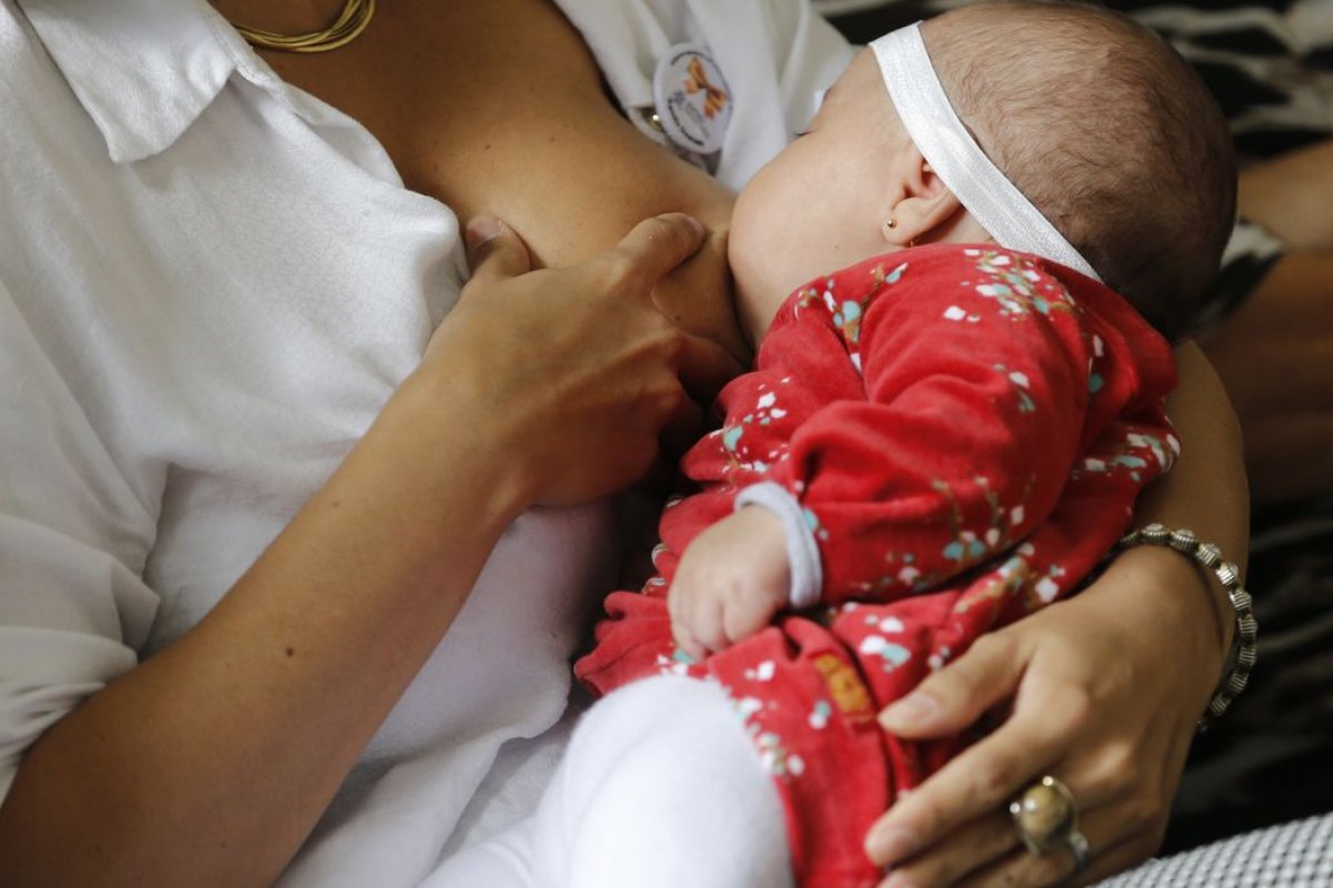 INSS analisa milhares de pedidos de salário-maternidade parados 