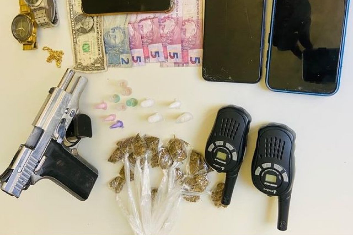 PM prende dois homens que planejavam surpreender grupo rival na cidade de Castro Alves 