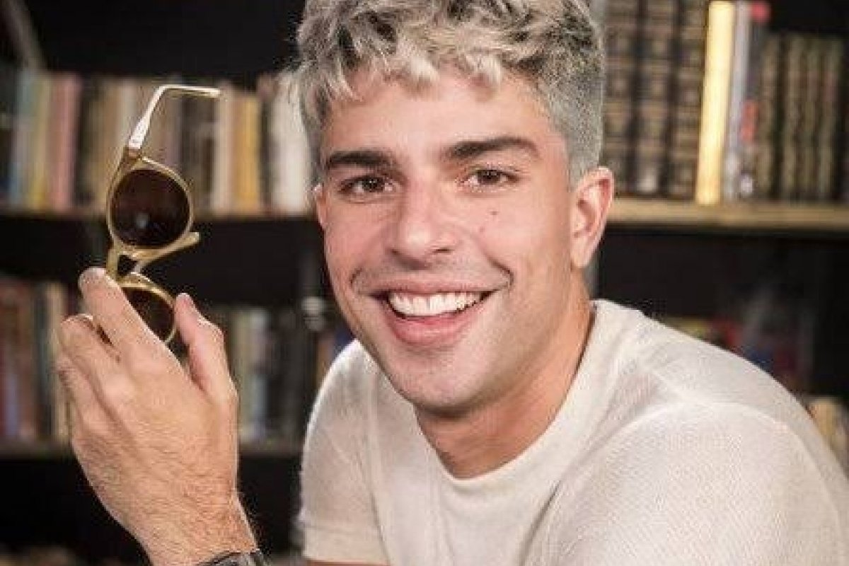 Filho de Wagner Montes dará vida ao pai em musical de Sílvio Santos 