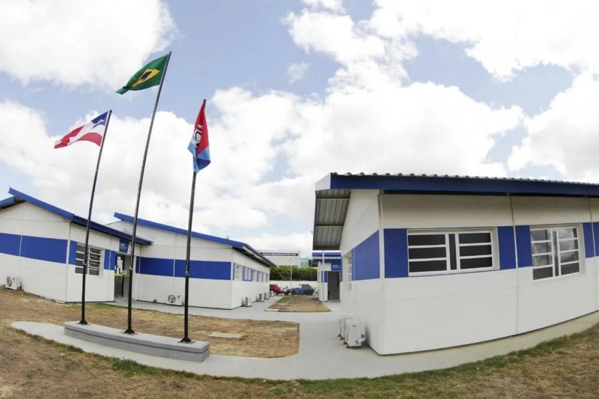 Funcionário da Coelba é baleado enquanto realizava corte por inadimplência