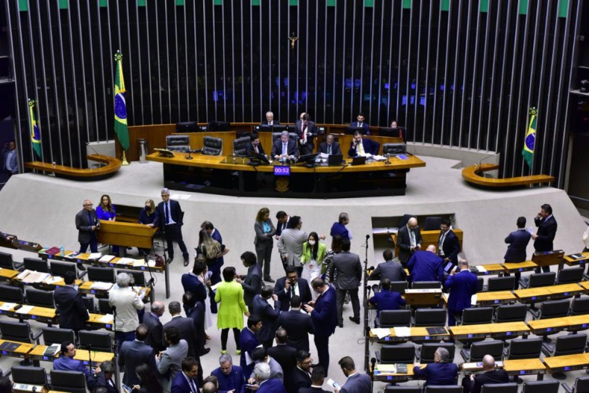 Câmara aprova urgência para o arcabouço fiscal 