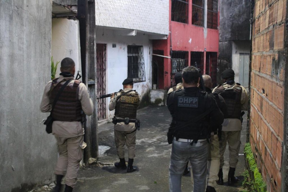Operação Licuri: 9 lideranças do tráfico de drogas são alcançados pela polícia em Salvador
