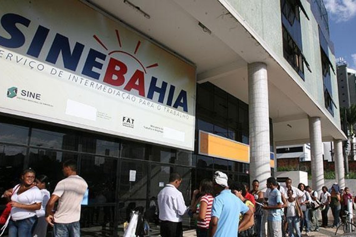 SineBahia oferece vagas de emprego e estágio nesta sexta (19); veja