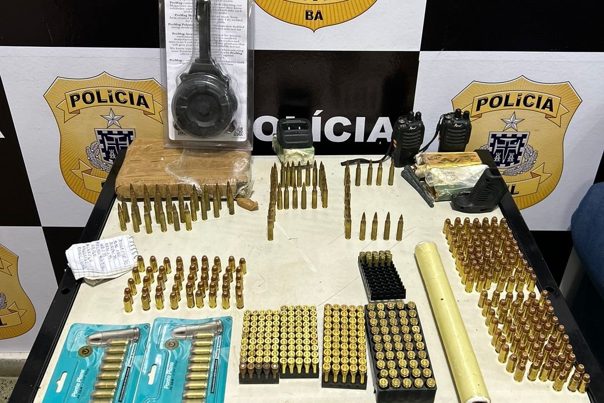 Polícia localiza corpo com sinais de tortura e apreende drogas em Itabuna