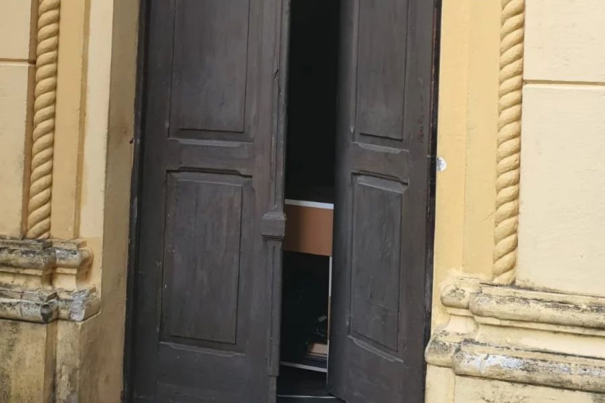 Após segunda invasão, Igreja Nossa Senhora da Ajuda cancela eventos marcados para esta sexta (19)