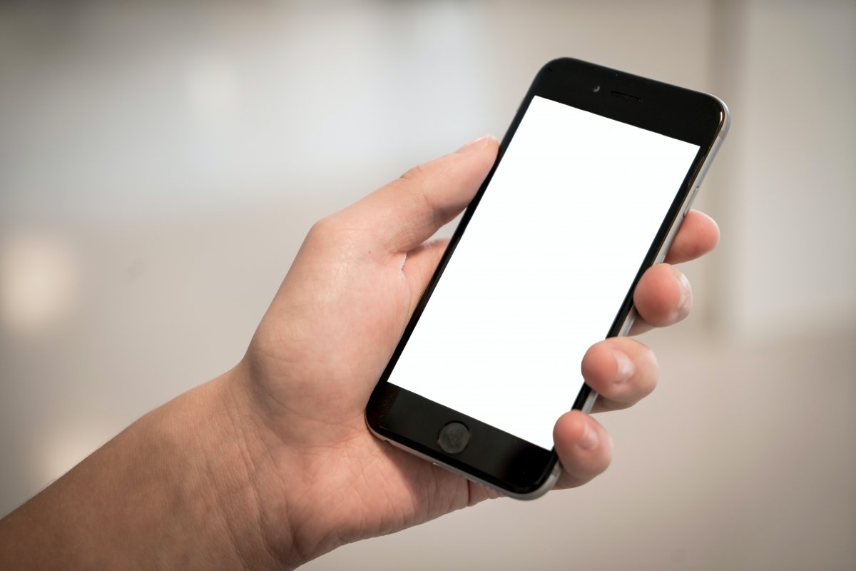 Golpistas usam inteligência artificial para aplicar golpes de voz e extorsão