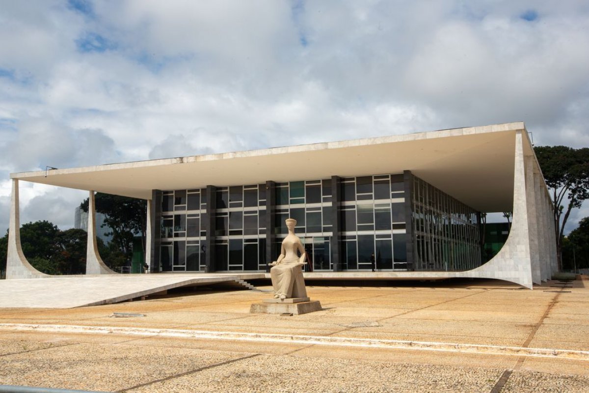 Após oito anos parado, STF retoma julgamento sobre porte de drogas para consumo próprio