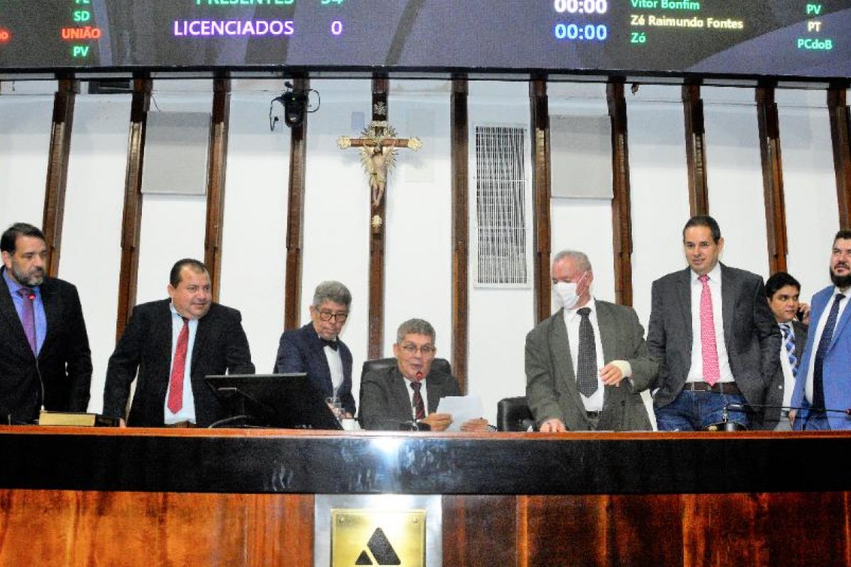 Alba aprova aumento de contribuição de servidores ao Planserv