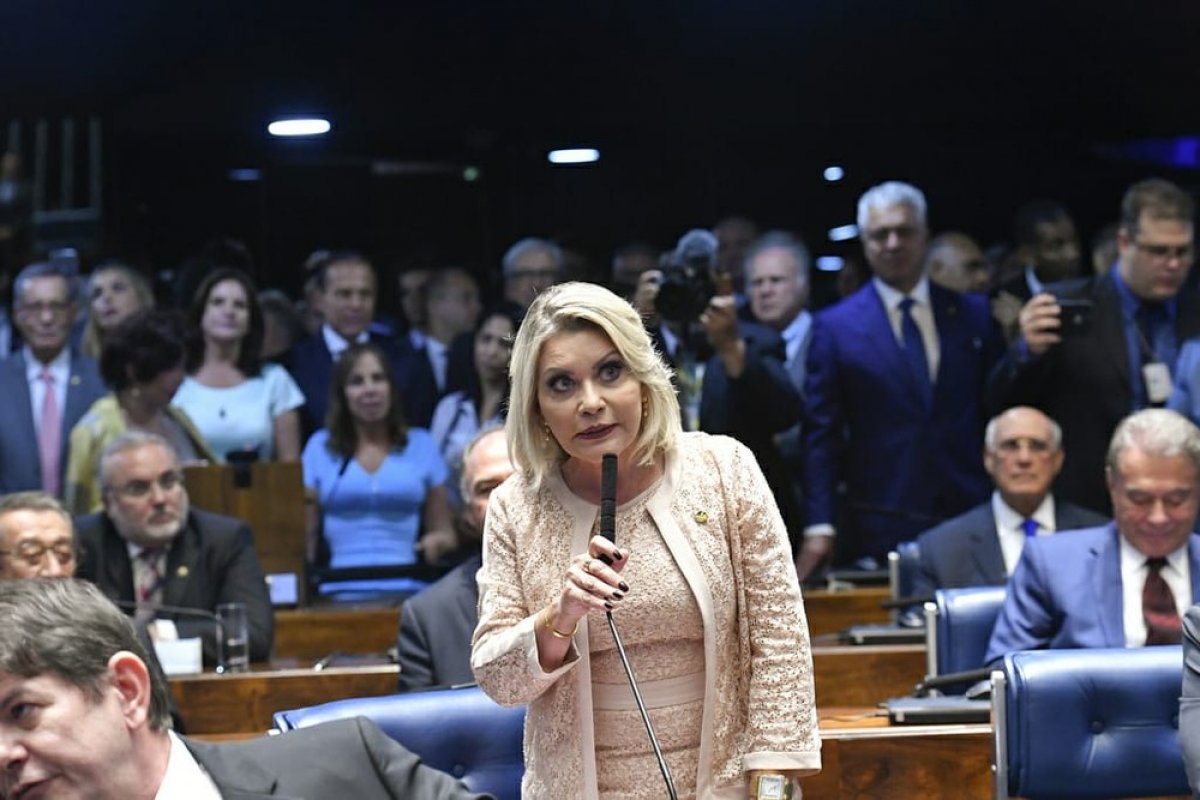 TSE decide cassar o mandato da Senadora Selma Arruda 