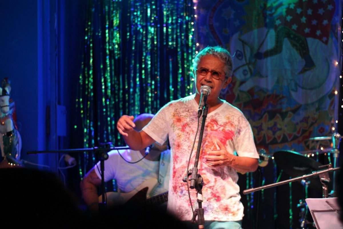 J. Velloso faz show de abertura da Trezena de Santo Antônio! 
