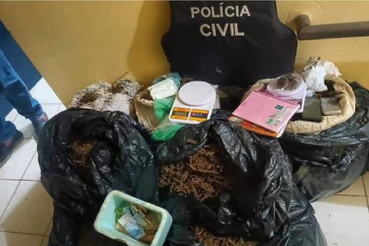 Ação policial desarticula esquema de distribuição de drogas em Esplanada (BA)