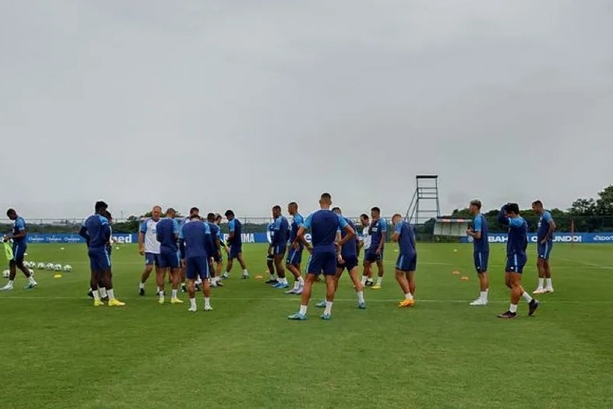 Bahia enfrenta Internacional neste domingo (28) em busca de vitória para se manter de fora do Z-4