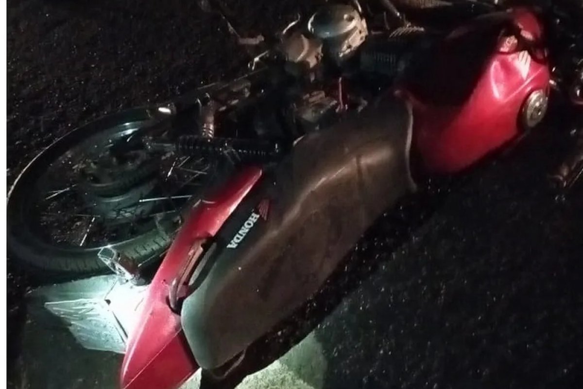Batida entre moto e carreta deixa uma pessoa morta no oeste da Bahia