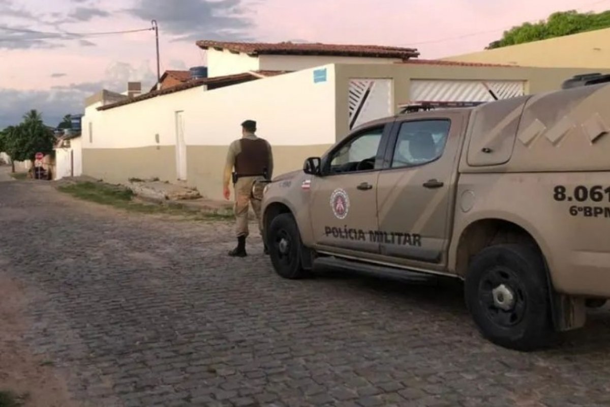 Em menos de 24 horas, dois homens são presos por agredir companheiras 