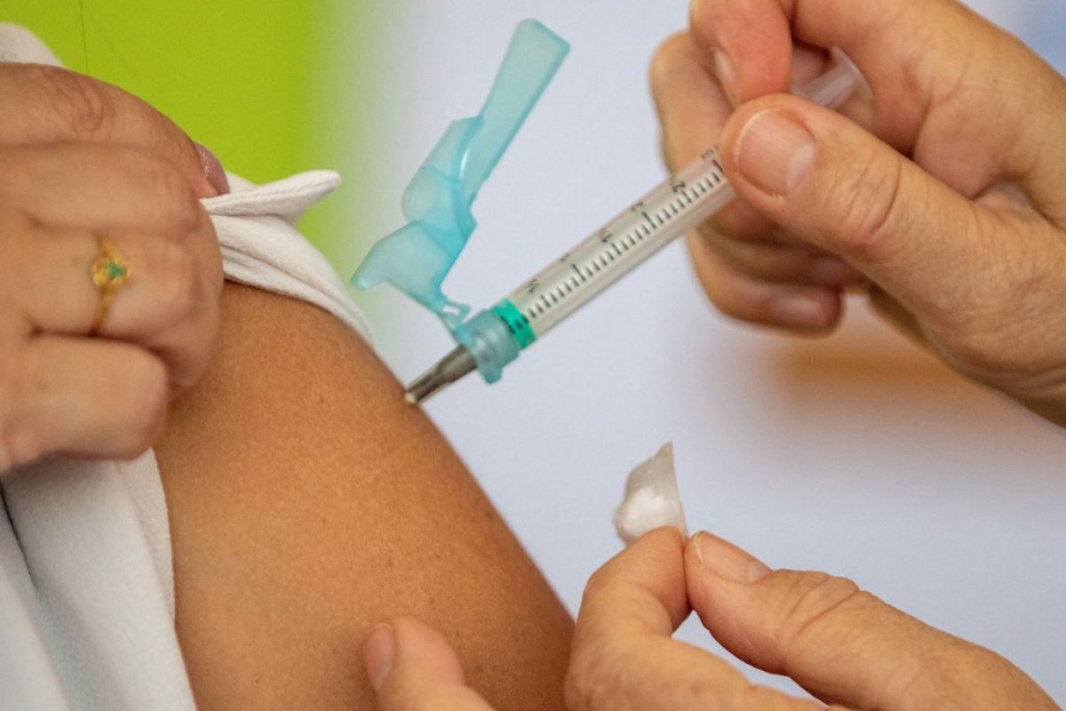 Vacinação contra Covid-19 e gripe segue nesta quarta-feira (31) em Salvador