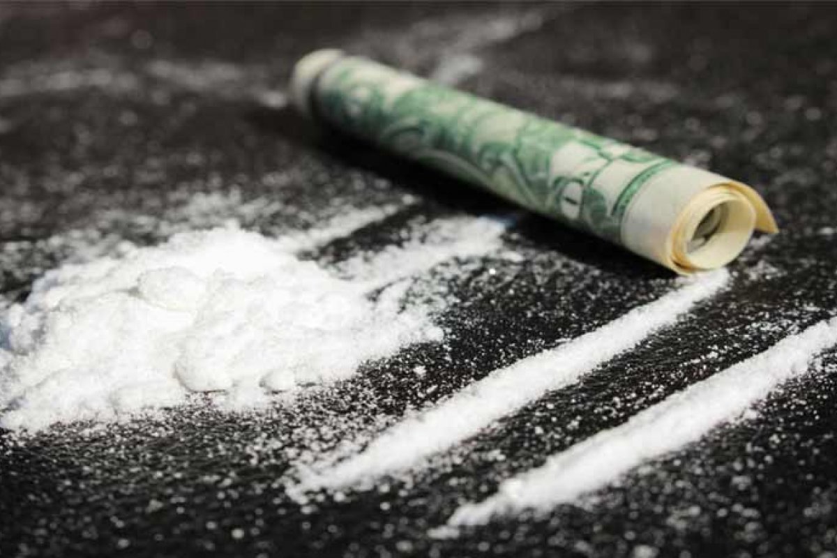 Vacina produzida por brasileiros contra dependência em crack e cocaína é finalista de prêmio internacional