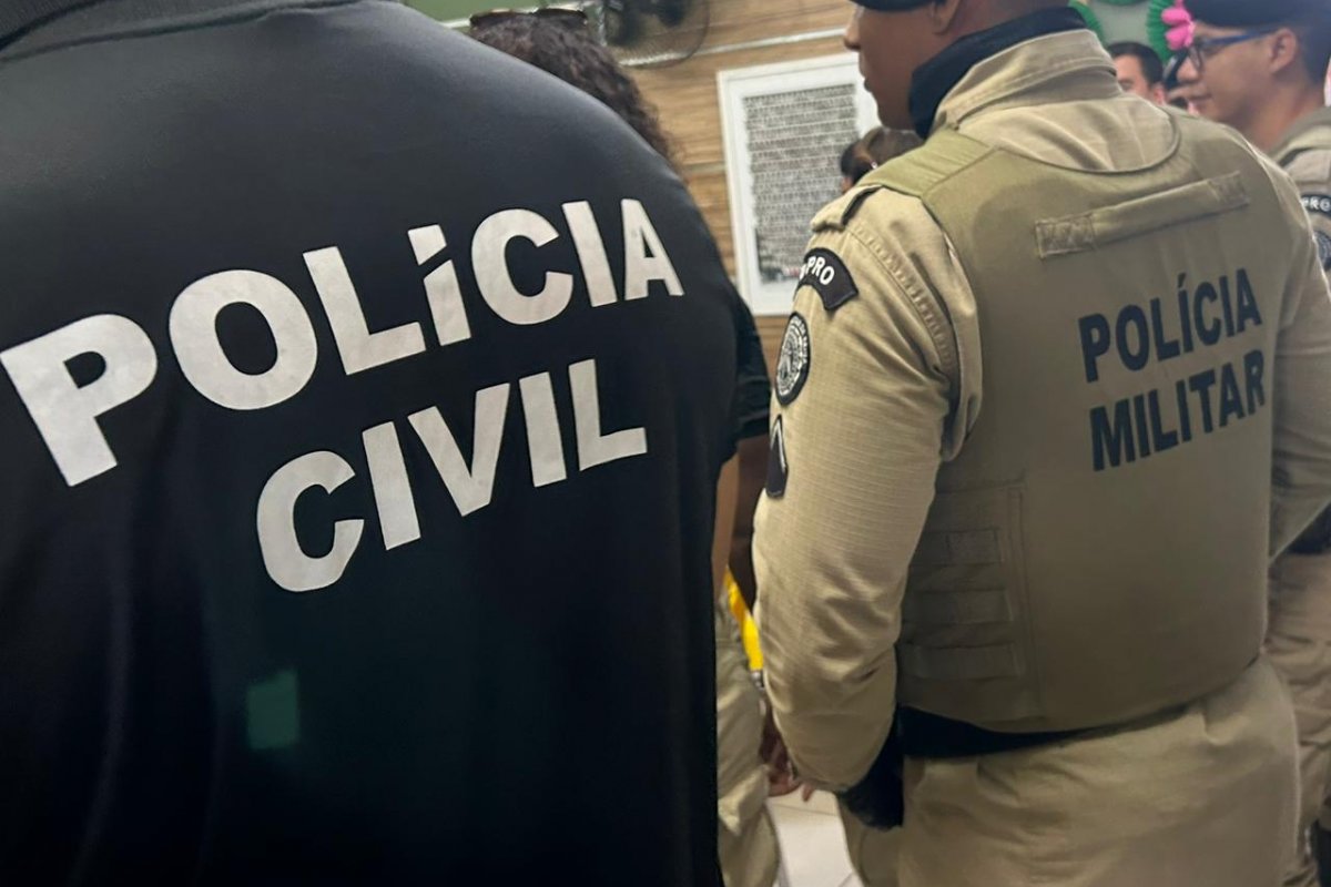 Homem é preso em flagrante por porte de arma de fogo