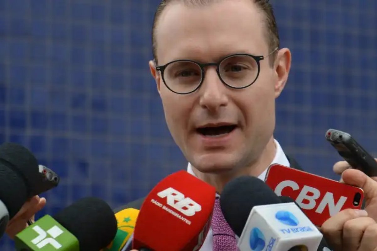 43% dos senadores que votarão indicação de Zanin são alvos do STF, diz jornal
