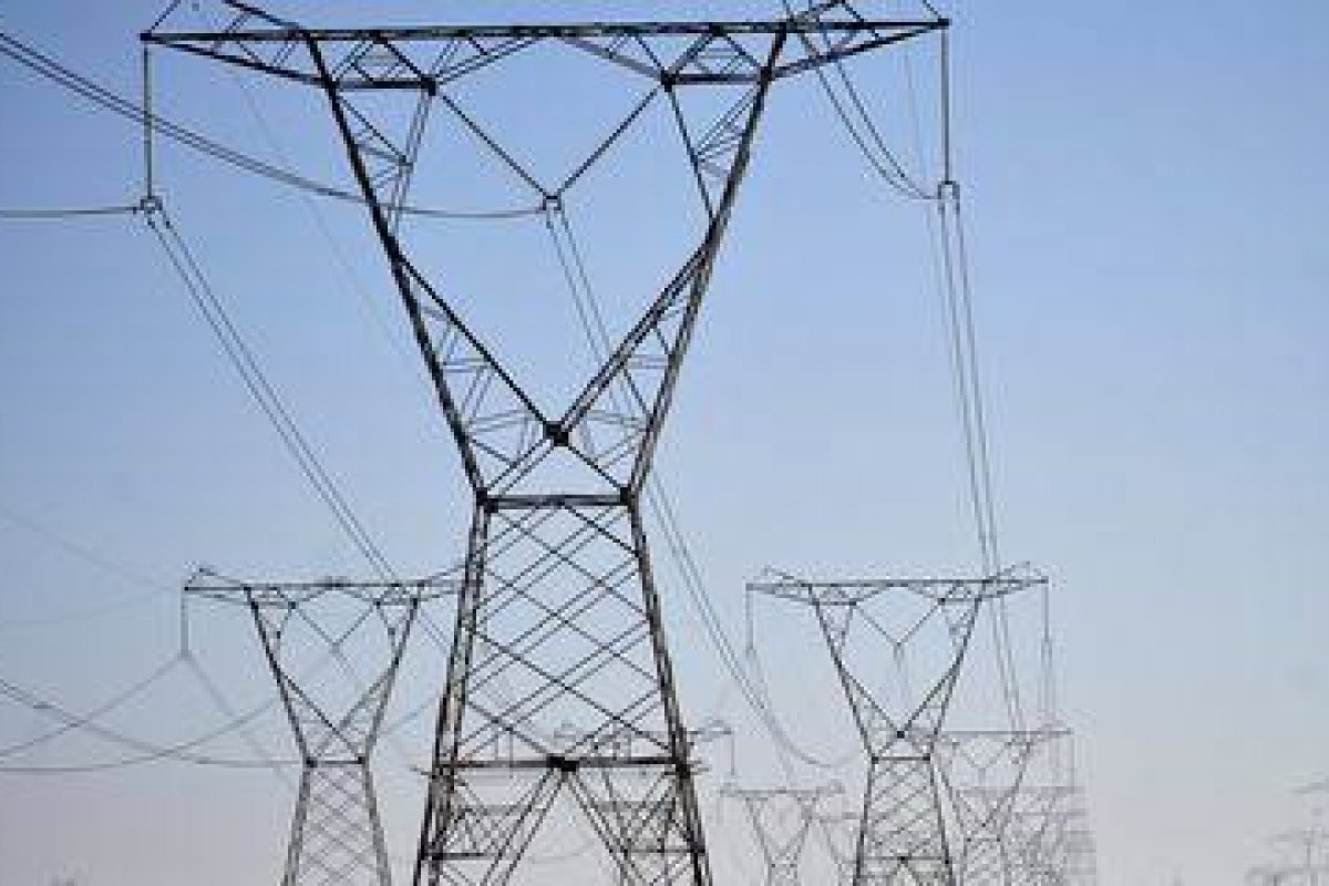 Governo estuda ampliar desconto na tarifa social de energia elétrica para famílias de baixa renda 
