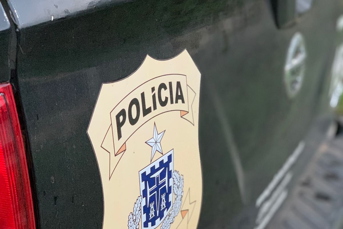 Duas adolescentes são apreendidas suspeita de roubo em Feira de Santana