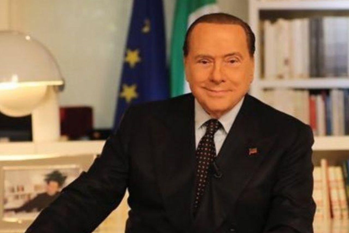 Silvio Berlusconi deixou fortuna de R$ 33 bilhões, diz revista