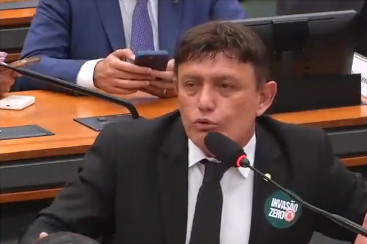 Vídeo: 'Soltaram o Lula, o que querem mais?', ironiza deputado ao falar sobre soltura de José Rainha 