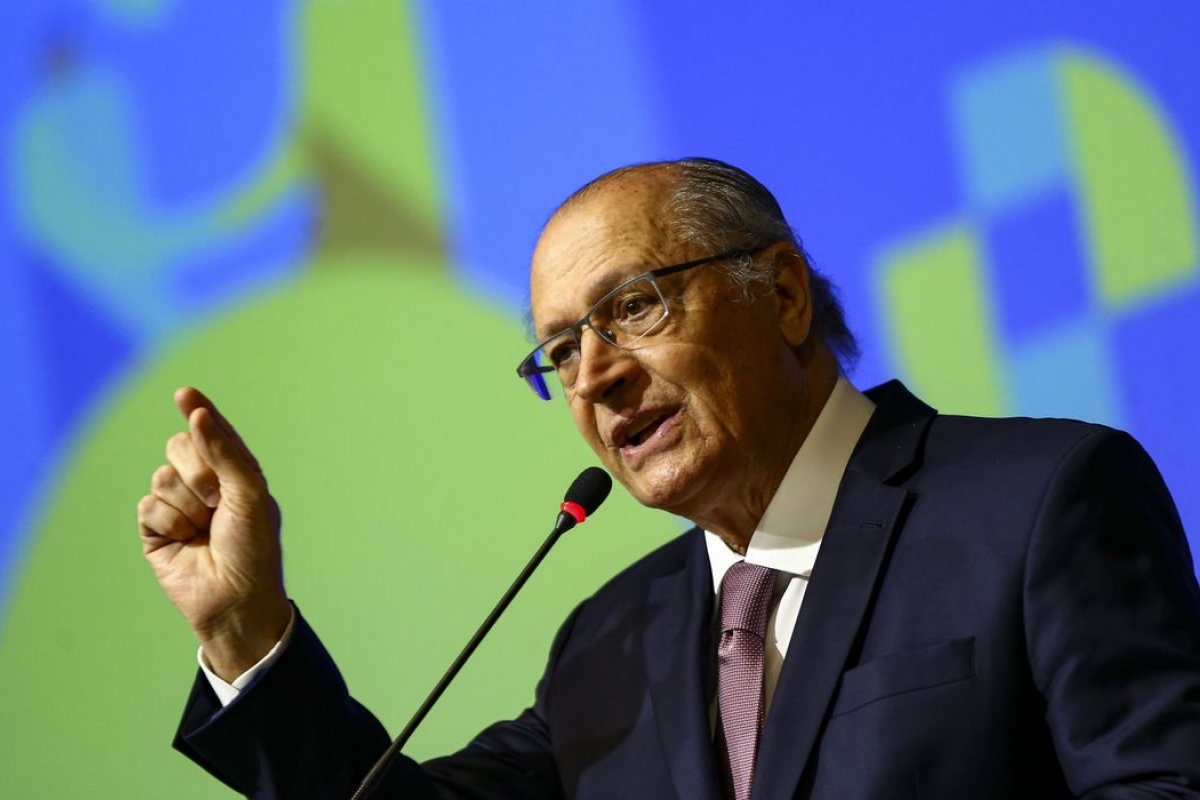 Alckmin disse que Fazenda e a Receita 'vão agir' sobre comércio eletrônico estrangeiro