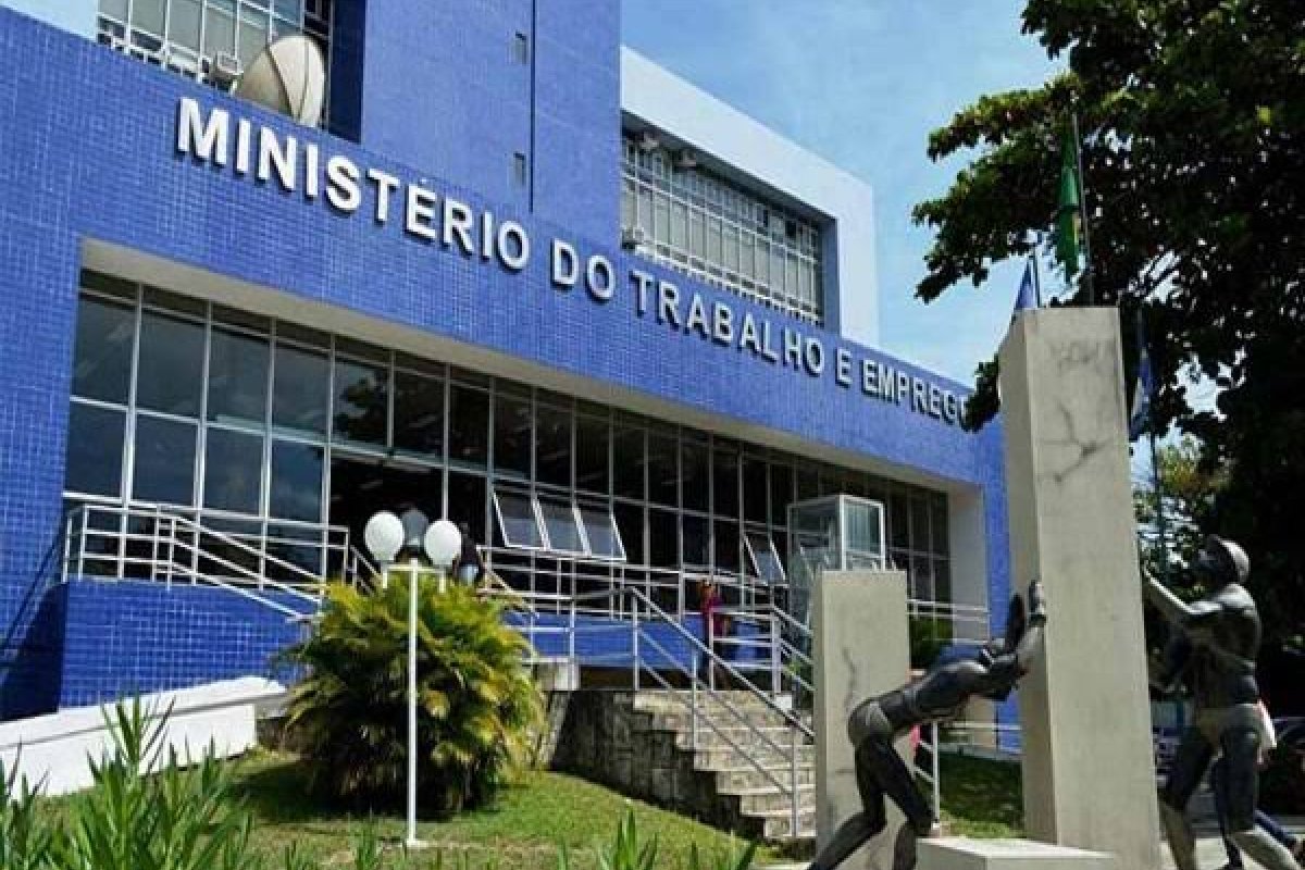 Penúltimo lote do abono salarial PIS/Pasep  libera contempla 4,28 milhões de trabalhadores nesta quinta-feira (15)