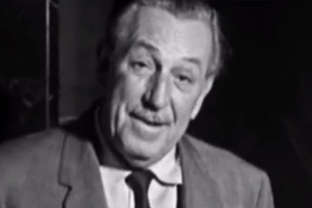 Poderosa mansão de Walt Disney é colocada para aluguel na Califórnia! 