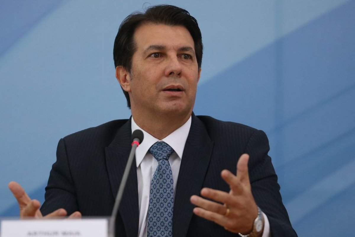‘Me constrange', diz Arthur Maia sobre apenas requerimentos do governo serem aprovados   