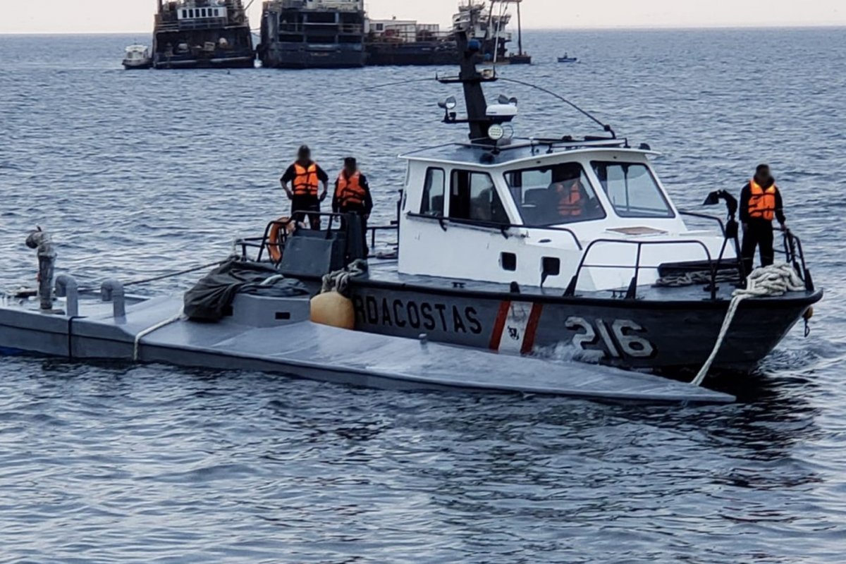 Marinha do Peru intercepta submarino do tráfico com duas toneladas de cocaína