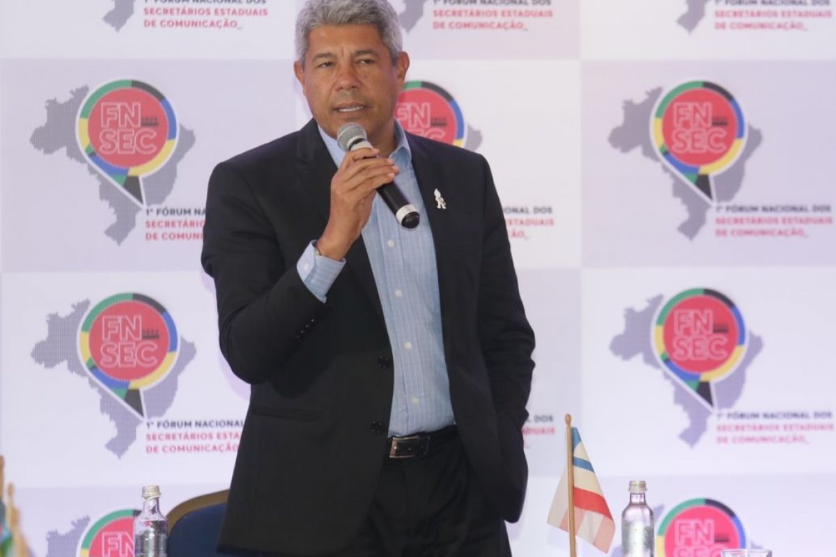 Jerônimo diz que Fórum Nacional de Comunicação pode ajudar no combate às fake news 